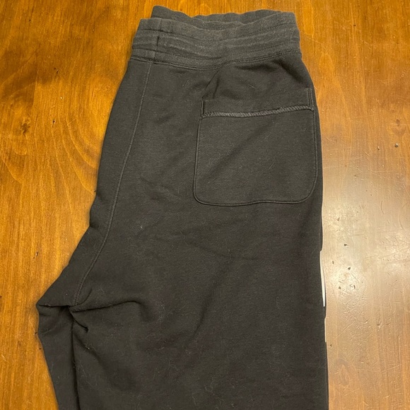 Nike shorts. - Picture 2 of 4